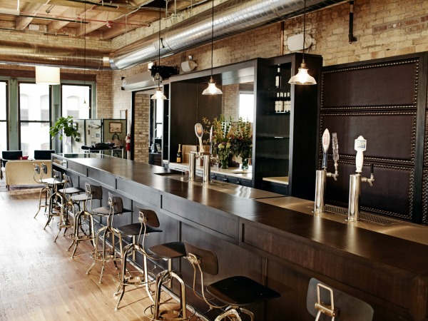 Trunk Club's Chicago Club House, complete with bar. 